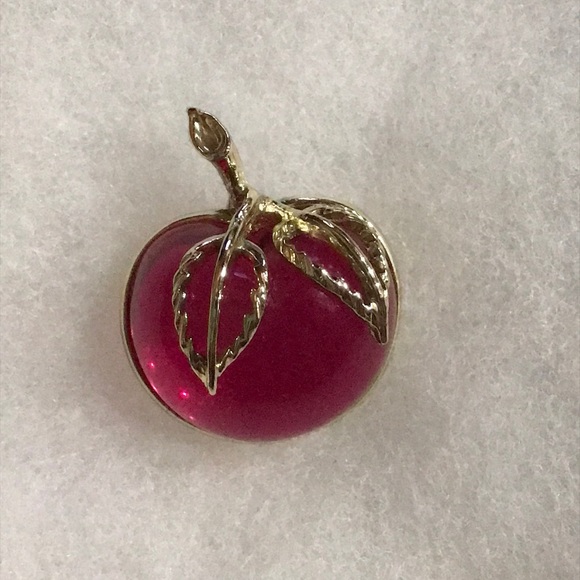 Sarah Coventry Jewelry - Vintage Sarah Coventry Brooch